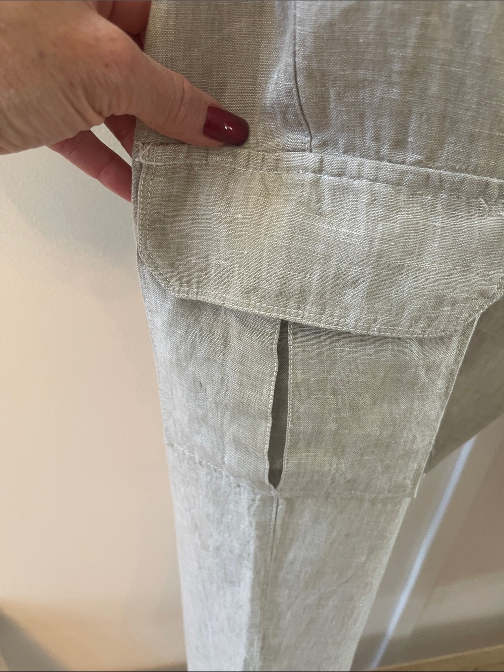Tommy Bahama Twill Khaki Women's Linen Cargo Capris XL NWT - Picture 5 of 14